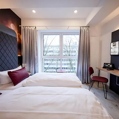 Szálloda Loft Am Ring Köln