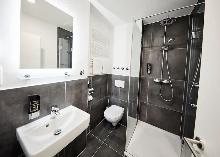 Hotel Loft Am Ring Cologne