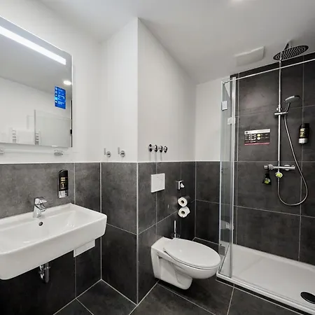 Loft Am Ring Otel 3*
