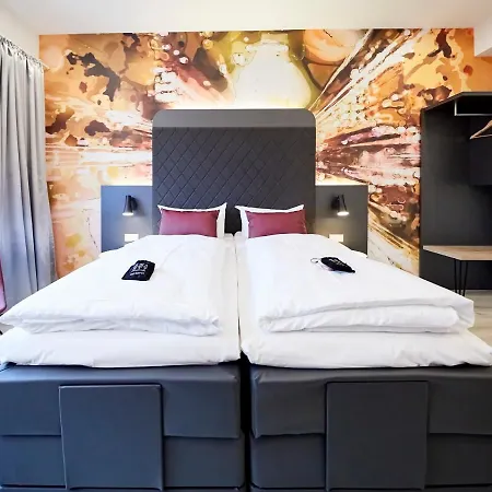 Loft Am Ring 3*