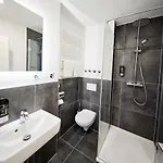 Otel Loft Am Ring Köln