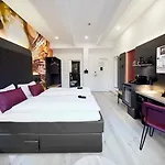 Loft Am Ring Otel Köln